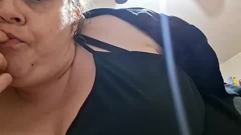 Snapshot of b89emma36 chatting on October 6, 2025, 4:43 am b89emma36 online show from October 6, 2025, 4:43 am