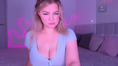 Bella Wooowww online show from July 2, 2026, 11:27 am