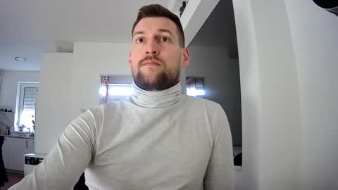 Snapshot of b_marco_ chatting on February 28, 2025, 1:03 pm b_marco_ online show from February 28, 2025, 1:03 pm