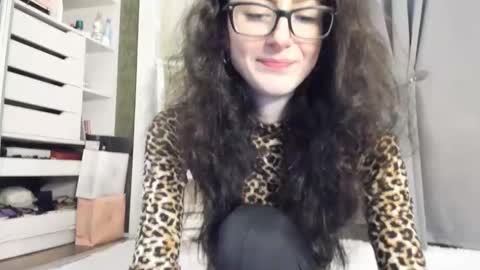 babby_jewel online show from November 14, 2025, 11:31 am