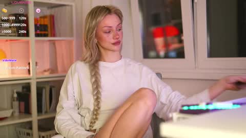 Hey  Im your angel Holly online show from October 24, 2025, 6:48 pm