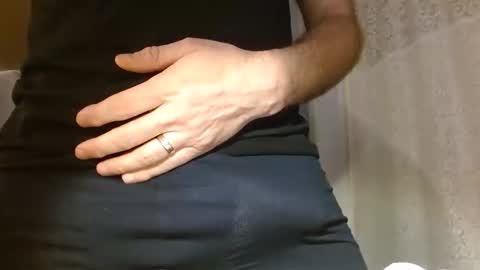 Snapshot of babu32274218 chatting on April 1, 2026, 2:23 am Marlo online show from April 1, 2026, 2:23 am