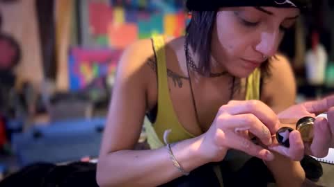 Snapshot of baby_buddha chatting on January 8, 2025, 11:32 am baby buddha online show from January 8, 2025, 11:32 am