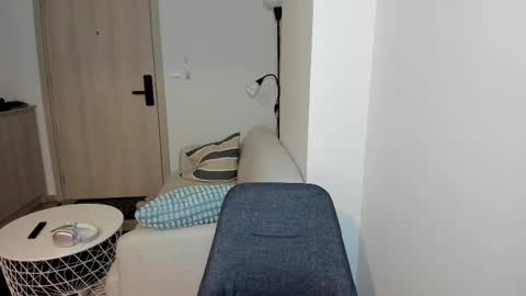 Snapshot of baby_for_daddy18 chatting on February 17, 2025, 2:04 pm Call me baby real name Eva online show from February 17, 2025, 2:04 pm