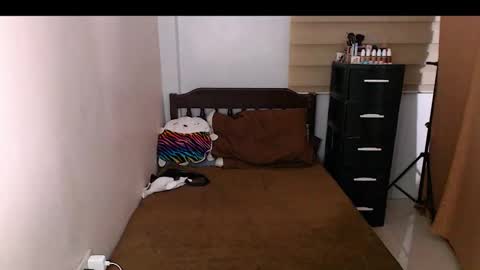 Snapshot of baby_fu chatting on October 1, 2025, 7:42 pm Nathalia online show from October 1, 2025, 7:42 pm