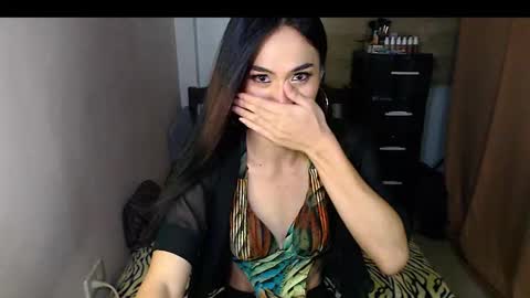 Snapshot of baby_fu chatting on October 22, 2025, 8:41 pm Nathalia online show from October 22, 2025, 8:41 pm