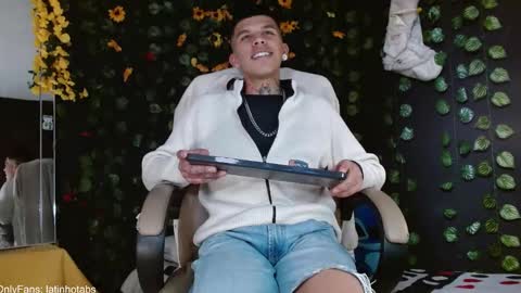 OF GxoXabs online show from December 22, 2024, 5:32 pm