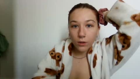 Snapshot of baby_girls2224 chatting on January 8, 2026, 12:40 pm baby_girls2224 online show from January 8, 2026, 12:40 pm