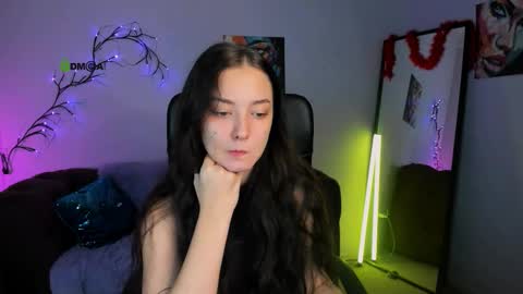 baby online show from December 1, 2025, 6:40 am