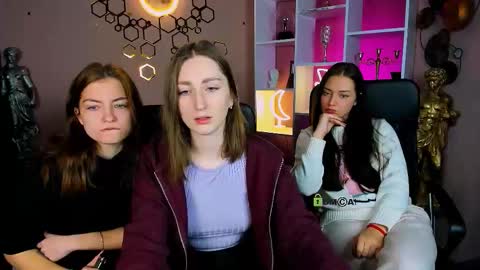 baby online show from December 22, 2025, 7:05 am