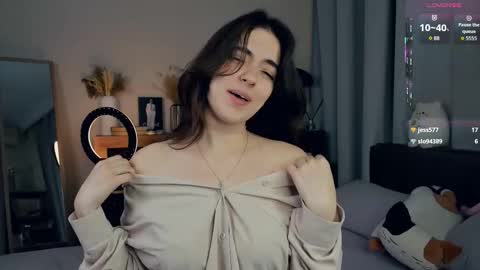 Emily online show from September 12, 2025, 7:19 am