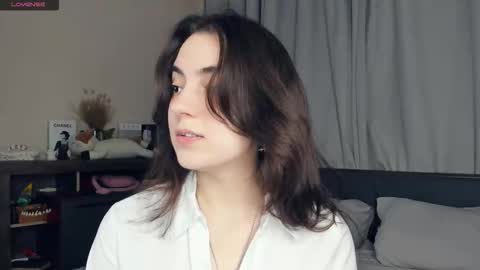 Emily online show from December 2, 2025, 6:52 am