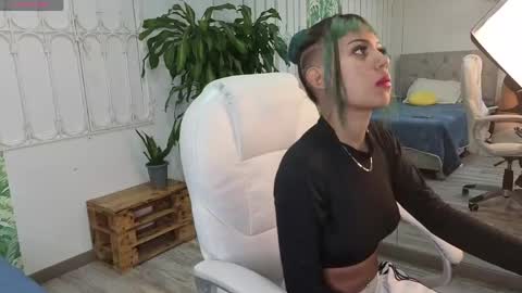 Snapshot of baby_julieta00 chatting on May 29, 2026, 11:30 am Julieta online show from May 29, 2026, 11:30 am