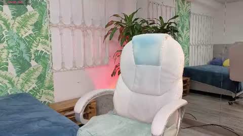 Snapshot of baby_julieta00 chatting on June 16, 2026, 12:19 pm Julieta online show from June 16, 2026, 12:19 pm