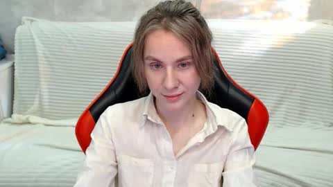 baby_kitte online show from October 6, 2025, 3:59 am