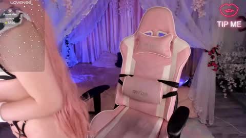  antonella  online show from March 3, 2025, 9:15 pm