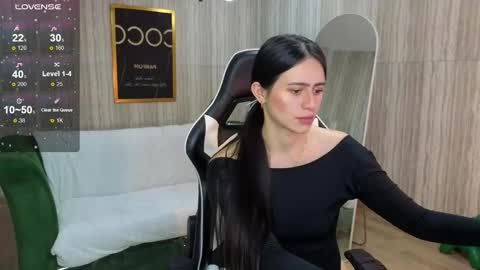 Bella online show from October 15, 2025, 7:58 pm