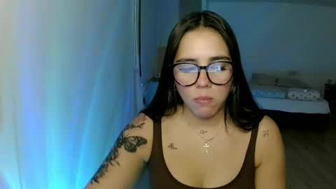 Snapshot of baby_madyy chatting on February 4, 2026, 3:23 am Madyy online show from February 4, 2026, 3:23 am