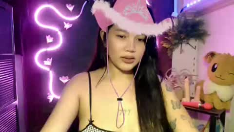 Snapshot of baby_san chatting on November 7, 2025, 9:53 am mae online show from November 7, 2025, 9:53 am