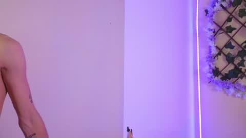 Snapshot of baby_xian chatting on December 22, 2024, 7:44 am  Dani  online show from December 22, 2024, 7:44 am