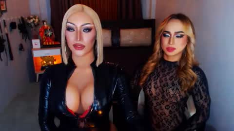 Snapshot of babyblackgorgeous chatting on September 12, 2025, 1:55 pm babyblackgorgeous online show from September 12, 2025, 1:55 pm