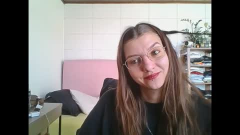 babydemon6 online show from October 8, 2025, 2:04 pm