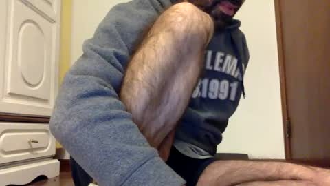 Tom A.    online show from January 31, 2025, 11:35 pm