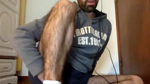 Tom A.    online show from February 1, 2025, 9:43 am