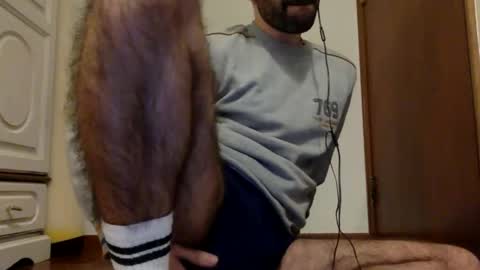 Tom A.    online show from February 12, 2025, 11:20 pm