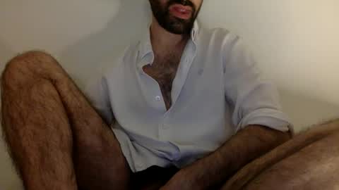 Tom A.    online show from November 1, 2025, 10:23 pm