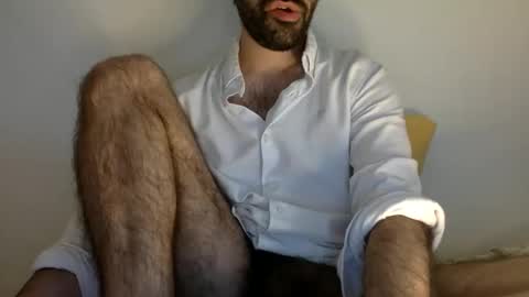 Tom A.    online show from November 2, 2025, 5:04 pm