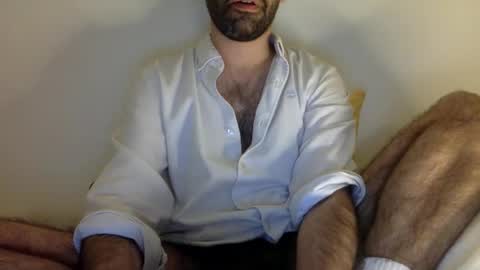 Tom A.    online show from November 5, 2025, 11:27 pm