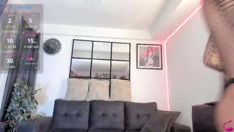 babyhorny_777 online show from November 15, 2025, 10:12 am