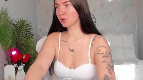 Sophia online show from September 30, 2025, 3:22 am