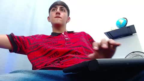 Snapshot of babymaik chatting on February 17, 2025, 11:53 pm babymaik online show from February 17, 2025, 11:53 pm