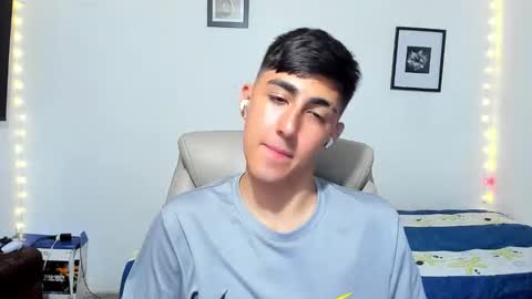 Snapshot of babymaik chatting on November 7, 2025, 9:31 am babymaik online show from November 7, 2025, 9:31 am