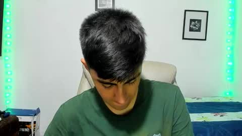 Snapshot of babymaik chatting on November 14, 2025, 5:17 am babymaik online show from November 14, 2025, 5:17 am