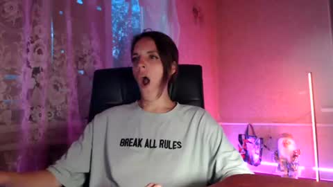 Sonya online show from June 26, 2026, 6:01 pm