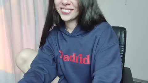 Snapshot of babyprincesstalia chatting on February 25, 2025, 3:31 am Talia online show from February 25, 2025, 3:31 am