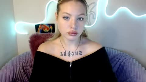 babyrose666 online show from November 19, 2025, 11:43 am
