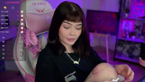 Nika online show from December 6, 2024, 2:24 am