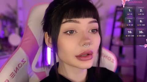 Nika online show from November 30, 2025, 4:11 pm