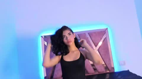 Valentina online show from May 6, 2026, 8:47 pm