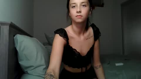 Snapshot of babyybliss chatting on October 1, 2025, 1:55 am BabyBliss online show from October 1, 2025, 1:55 am