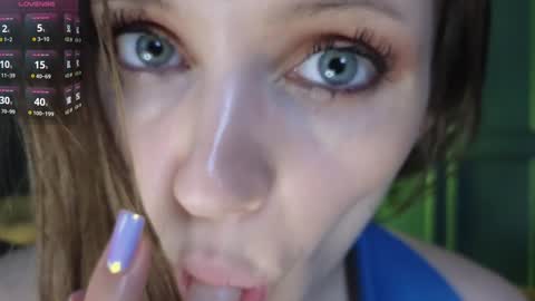 Snapshot of babyyli chatting on January 1, 2025, 3:24 pm Chloe online show from January 1, 2025, 3:24 pm