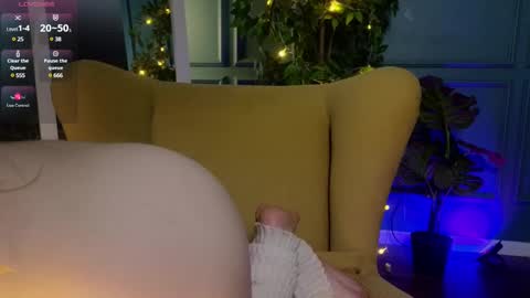 Snapshot of babyyli chatting on March 7, 2025, 7:27 pm Chloe online show from March 7, 2025, 7:27 pm