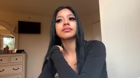 Snapshot of babyynaughty chatting on November 12, 2025, 11:14 pm babyynaughty online show from November 12, 2025, 11:14 pm