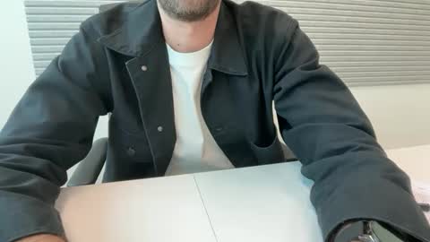 backtoureon online show from May 6, 2026, 7:24 am