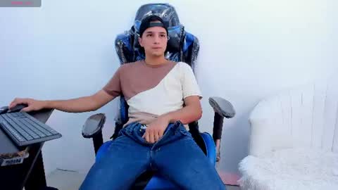 bad_boy_21_ online show from June 26, 2026, 10:03 pm