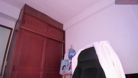 Bratty Lanita - independent online show from October 13, 2025, 7:03 pm